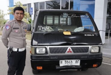 Barang bukti Mitsubishi L300 yang terlibat kecelakaan di Jatikerto, Kecamatan Kromengan Kabupaten Malang (Polres Malang)