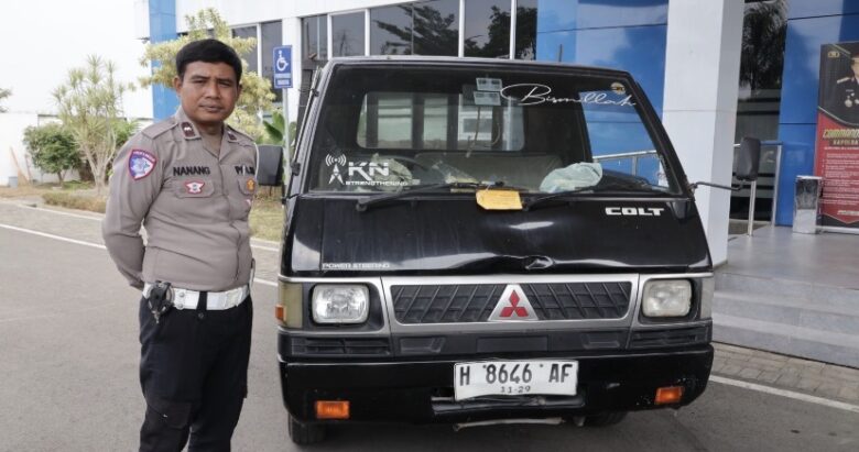 Barang bukti Mitsubishi L300 yang terlibat kecelakaan di Jatikerto, Kecamatan Kromengan Kabupaten Malang (Polres Malang)