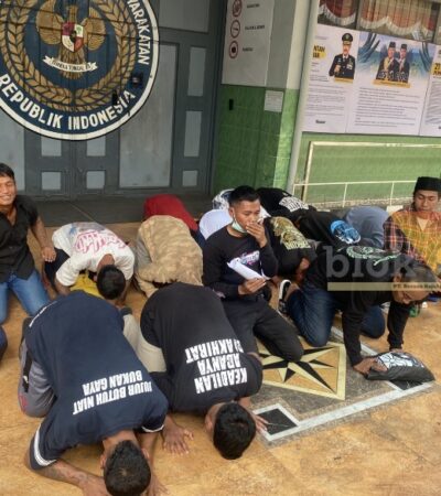 Sujud Syukur Warga Lapas Malang Bebas di Hari Kemerdekaan