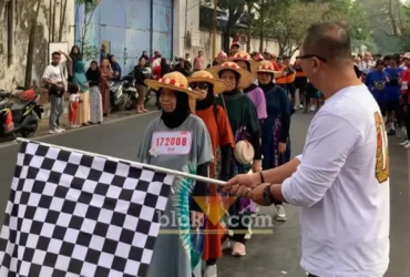 Meriahkan HUT RI ke-81, warga RW 02 Ciptomulyo Kota Malang gelar longmarch 12km (foto: blok-a.com/ Yogga Ardiawan)