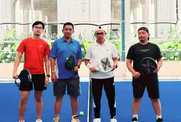 Wali Kota Malang, Nurochman saat latihan padel jelang Padel Merdeka, Selasa (25/8/2026) (foto: dok. Prokopim Kota Batu)