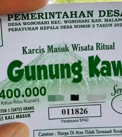 Beredar foto karcis masuk wisata ritual Gunung Kawi di media sosial yang mencantumkan harga Rp400 ribu per orang. Informasi