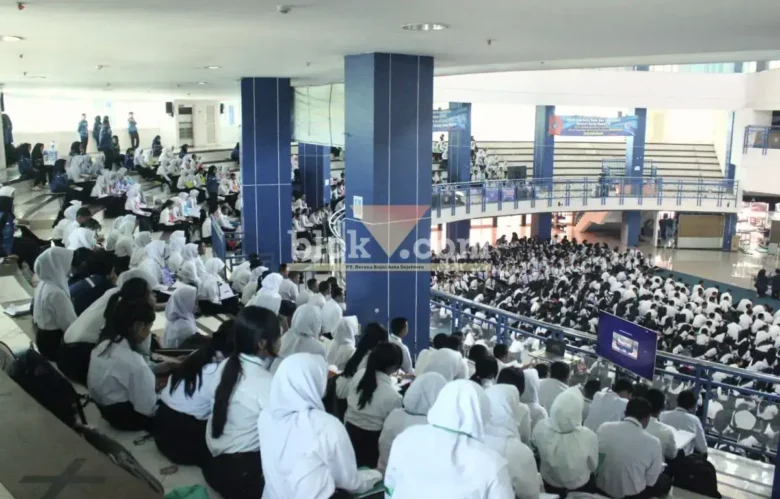 Para mahasiswa baru peserta Prastudi Kampus 2026 Politeknik Negeri Malang (foto: BEM Polinema for Blok-a.com)
