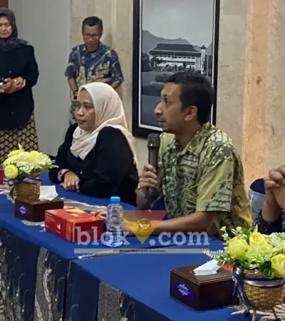 dr. Hanif, M.Biomed., Sp.An., Ketua Program Studi Sarjana Kedokteran FK UB saat memberikan keterangan terkait kondisi mahasiswa RR, Jumat (11/9/2026) (foto: blok-a.com/M Berril Labiq)