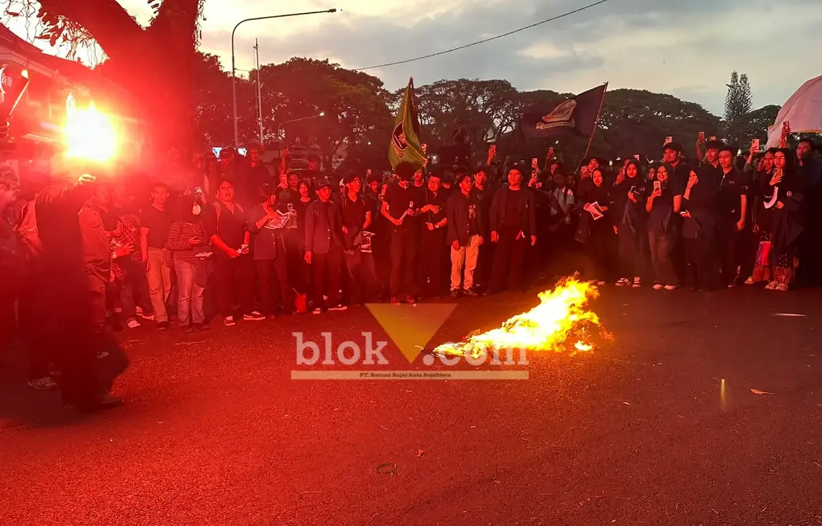 Ini Poin Tuntutan Mahasiswa dalam Aksi Hari Tani di Depan DPRD Kota Malang