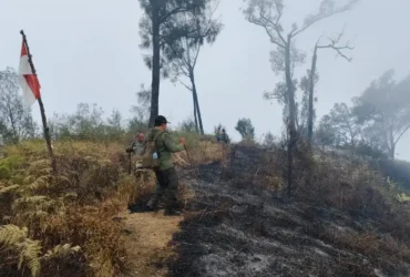 Karhutla Gunung Buthak Malang meluas hingga 1.050 hektare, water bombing terkendala angin (foto: BPBD Kabupaten Malang)