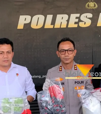 Penangkapan peredaran sabu sebanyak 1,1 kilogram yang berhasil diamankan oleh Satreskoba Polres Malang (foto: blok-a.com / Yogga Ardiawan)
