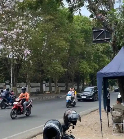 Pos pantau yang didirikan Satpol PP di Jalan Surabaya untuk awas PKL liar (foto: Istimewa)