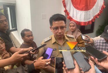 Kebiasaan para pegawai juga ikut diubah, salah satunya dengan mendorong seluruh karyawan DLH Kabupaten Malang berjalan kaki minimal 5.000 langkah setiap hari.