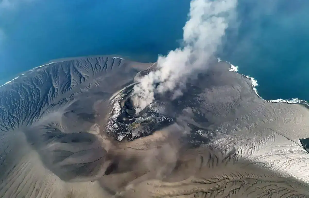 Penerbangan Jakarta-Malang Ditutup Total, Erupsi Anak Krakatau Jadi Pemicu