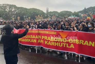 Aliansi Rakyat Bangkit Bersatu Bawa Enam Tuntutan, Salah Satunya Tetapkan Karhutla Sebagai Bencana Nasional (foto: blok-a.com / Berril Labiq)