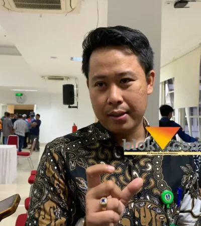 Kepala Seksi Sarana Angkutan Dishub Jatim, Cito Eko Yuly pastikan koridor II Trans Jatim Tetap Jalan 29 Oktober 2026 (foto: blok-a.com / Yogga Ardiawan)