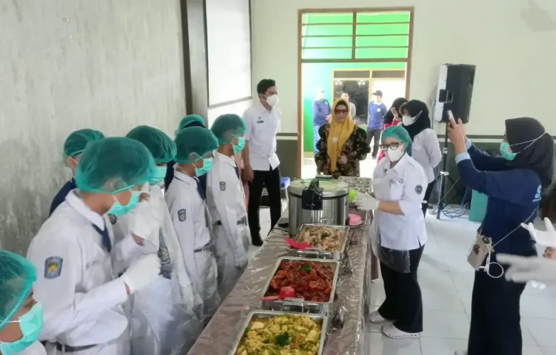 Pilot project MBG prasmanan di Kabupaten Malang dimulai, waktu pelayanan jadi evaluasi (foto: Satgas for blok-a.com)