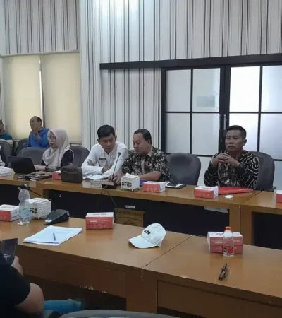 RDPU Rencana Pembangunan SNT di Dampit, Warga Minta Sosialisasi dan Solusi (foto: Istimewa)