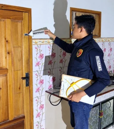 Warga Setempat Bobol Rumah di Ampelgading, Curi Perhiasan Emas (Polres Malang)
