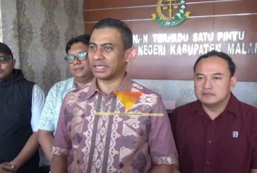 Kepala Kejaksaan Negeri Kabupaten Malang, Dr Fahmi saat menjelaskan penetapan tersangka kasus KUR (blok-a.com / Yogga Ardiawan)