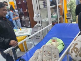 Bayi yang ditemukan di Sukun, Malang kini sudah dirawat di RSSA Malang (foto: dok. Humas Polresta Malang for blok-a.com)